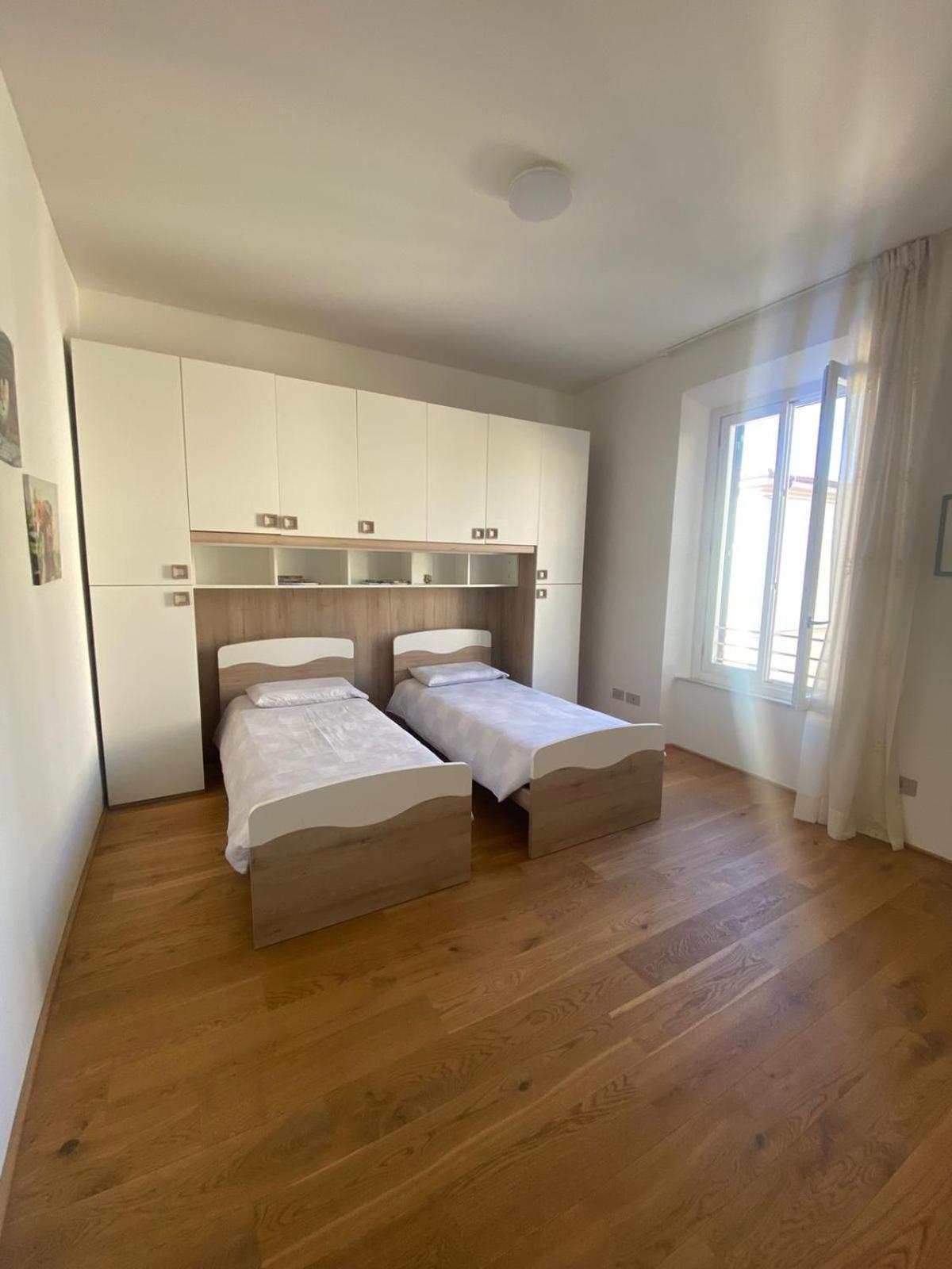La Lanterna Sul Mare Villa Livorno Buitenkant foto