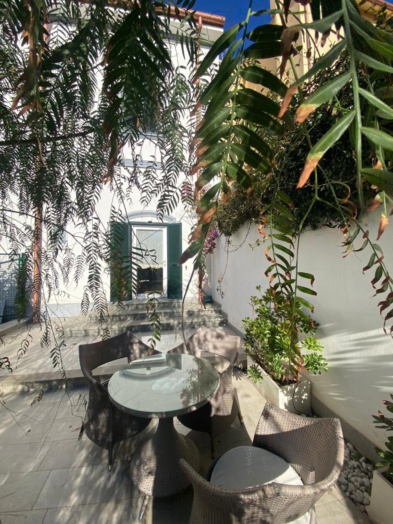 La Lanterna Sul Mare Villa Livorno Buitenkant foto